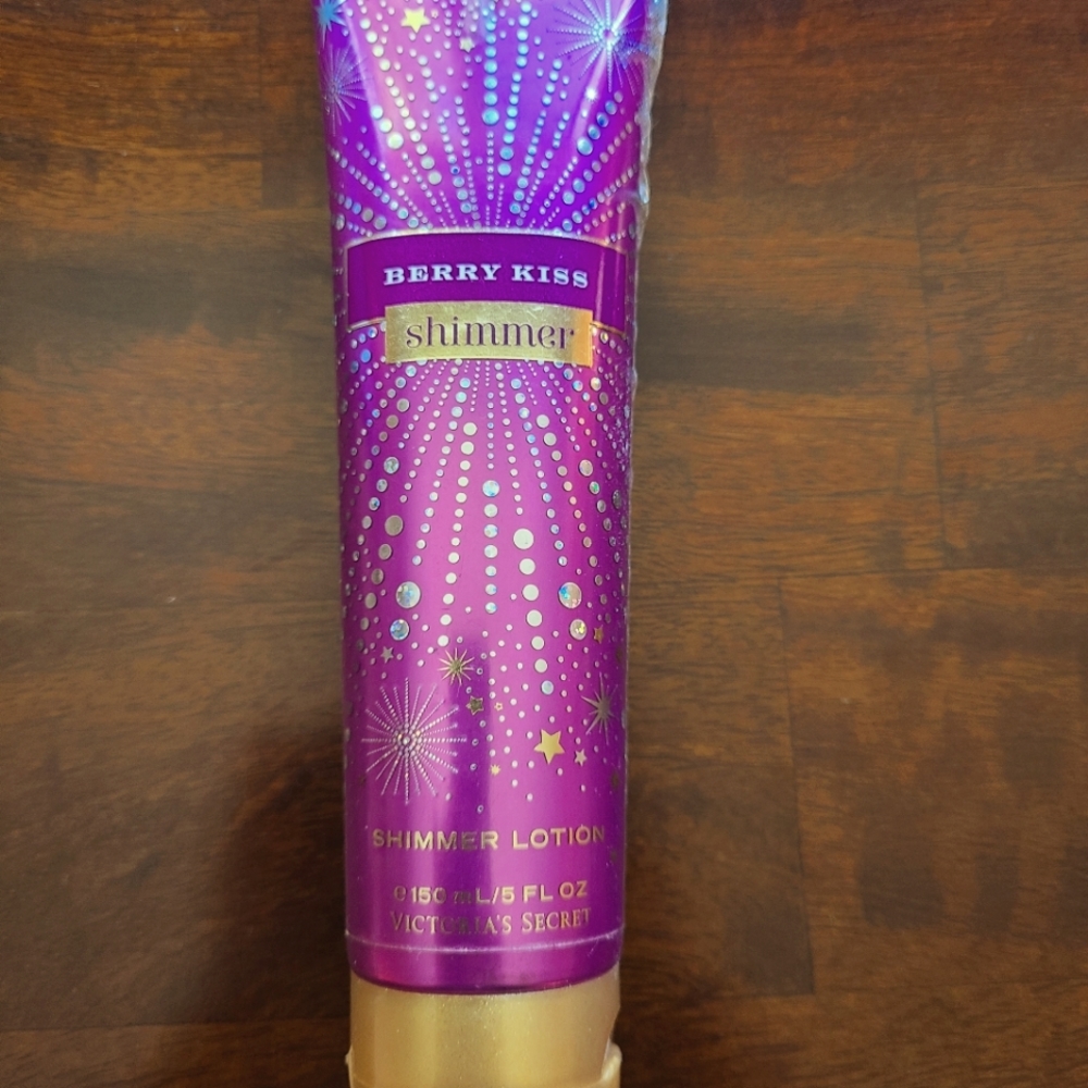 Victoria's Secret Garden Berry Kiss Shimmer Lotion - Discontinued!